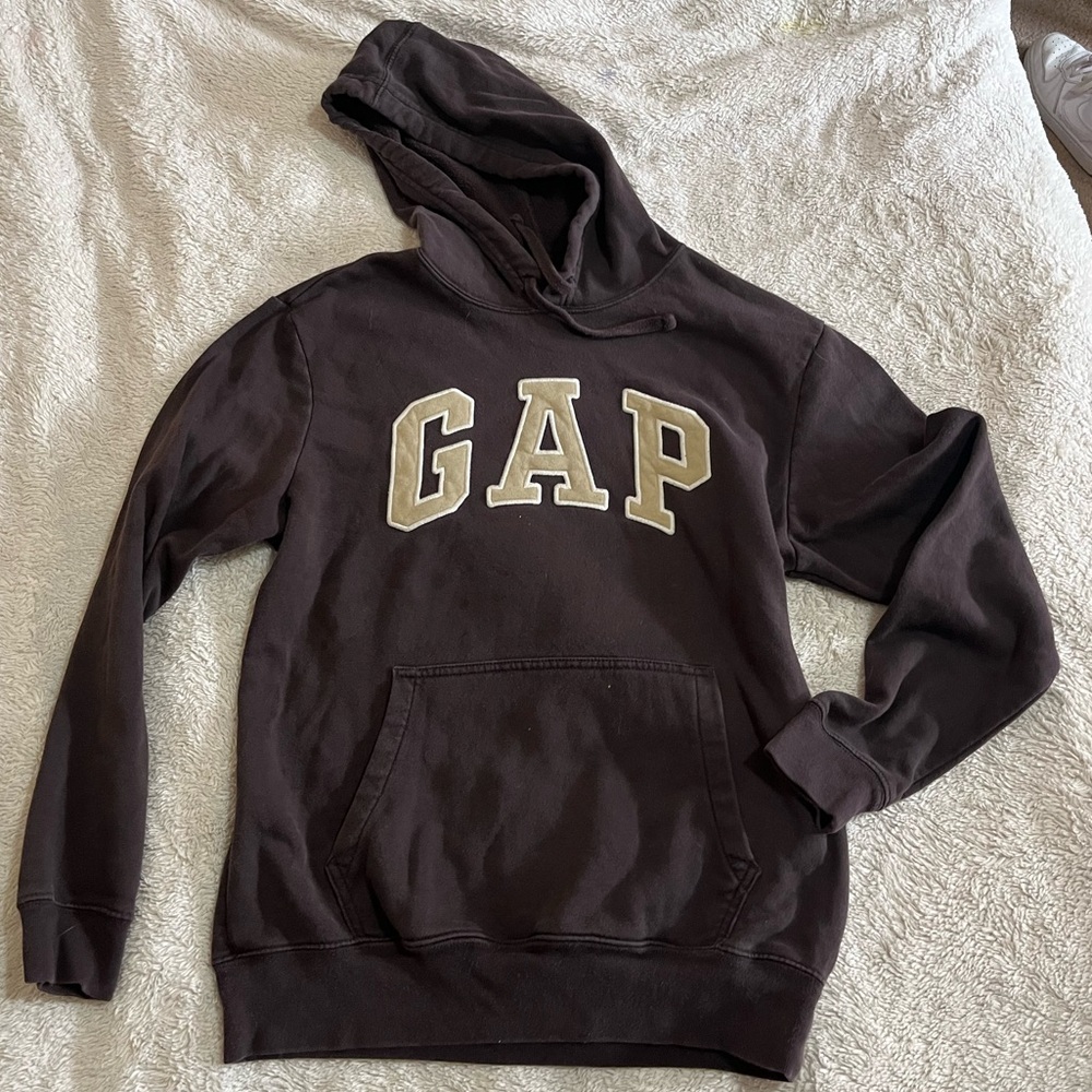 Gap Arch Logo Pullover Hoodie | Chocolate Brown & Tan Fleece Sweatshirt